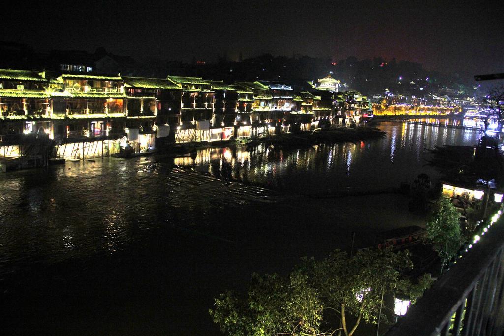 Fenghuang 1St Apartment Zewnętrze zdjęcie